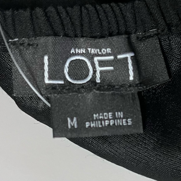 Loft Surplice Romper Playsuit Crisscross Size Medium NWT Black Resort Vacation - Picture 9 of 14